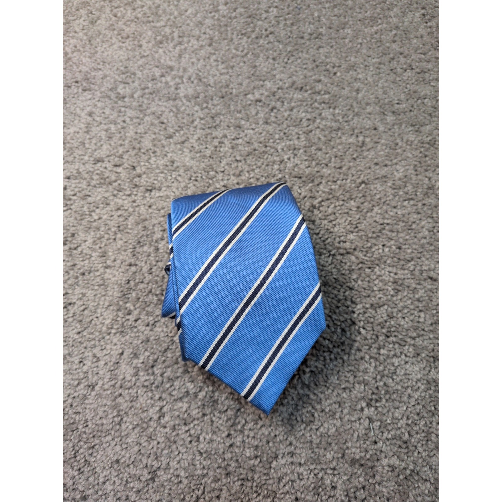 Dolcepunta Italy Mens Silk Necktie Blue Navy White Diagonal Striped 35 Width